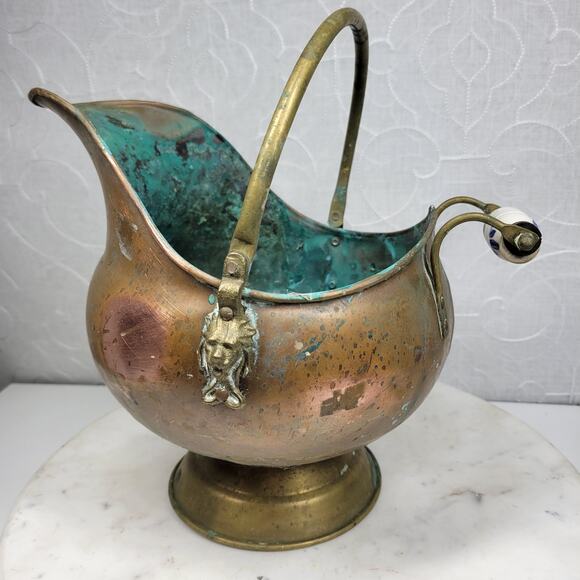 VTG Copper Coal Scuttle Ash Bucket 11" Patina Lion Head Delft Porcelain Handle - Picture 4 of 16